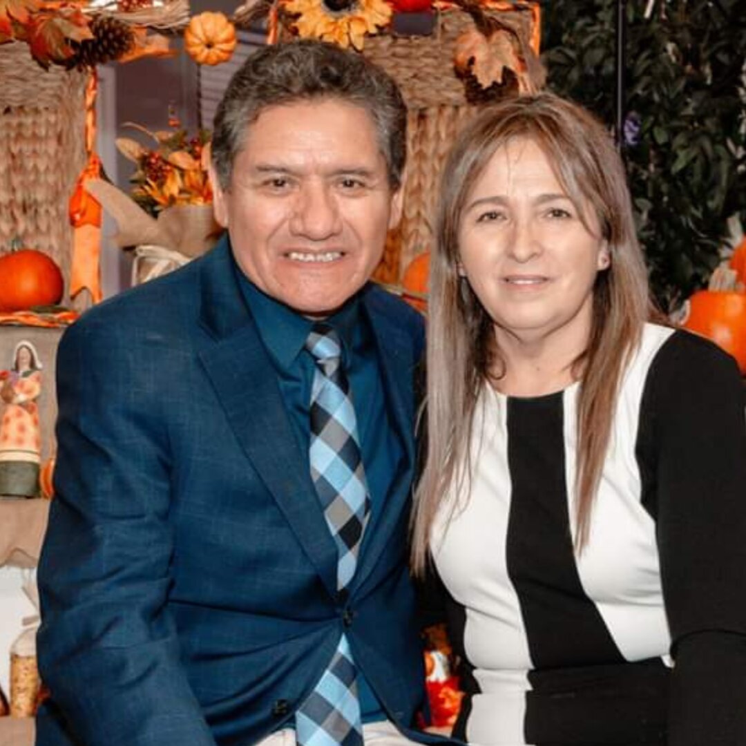 Dr Moises Hormache y esposa (1)